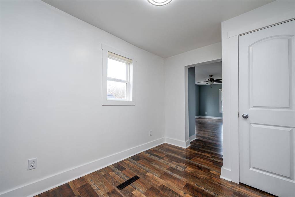 Three Oaks Vlg, MI 49128,308 N Elm Street