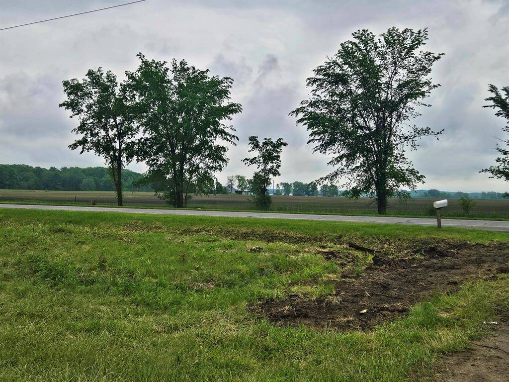 Three Oaks Twp, MI 49128,5463 US Highway 12