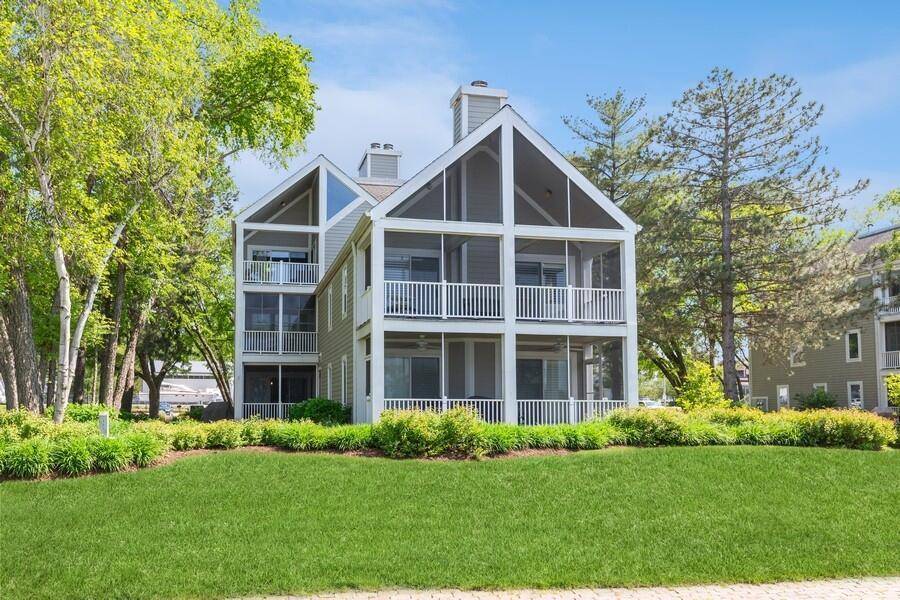 New Buffalo, MI 49117,420 Oselka Drive 213