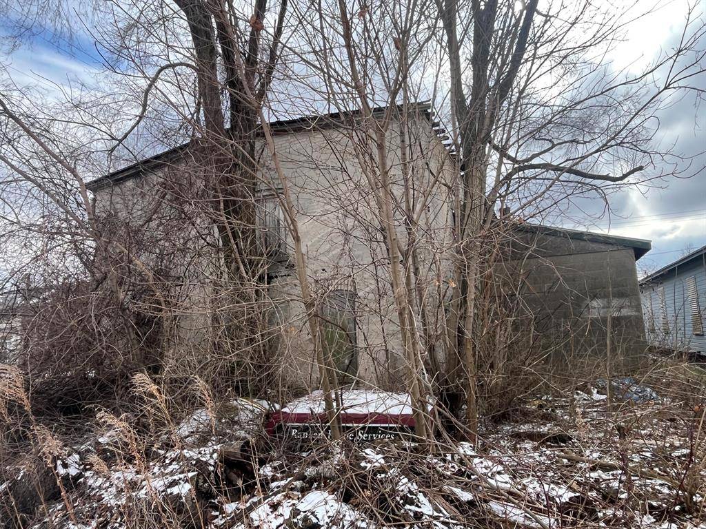 Three Oaks Twp, MI 49128,4 W Linden Street