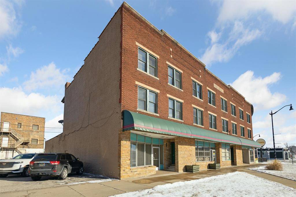 Benton Harbor, MI 49022,209-219 E Main Street