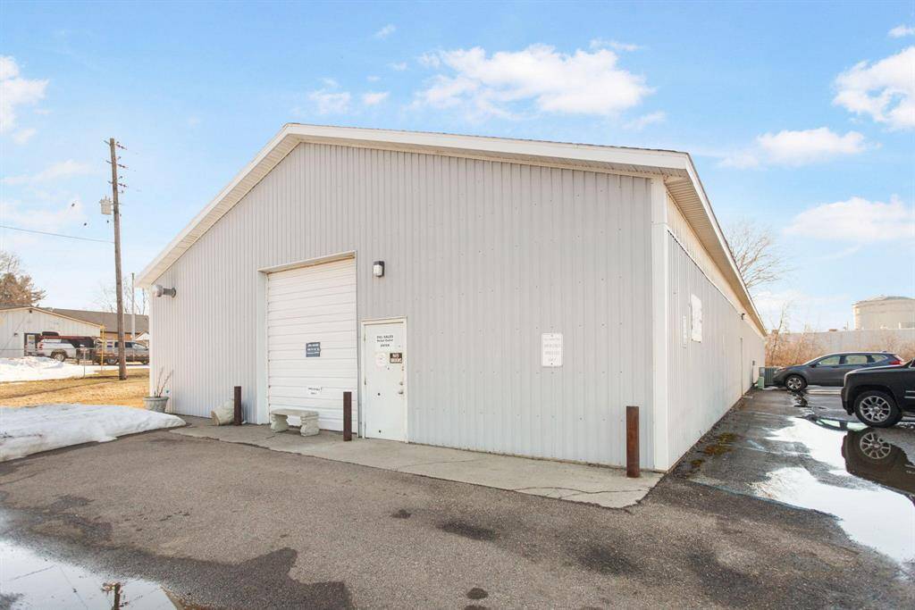 South Haven, MI 49090,380 73rd Street