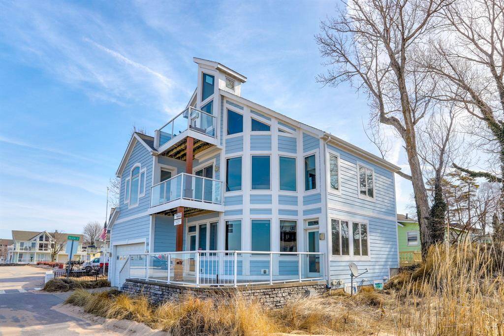 South Haven, MI 49090,36 LakeShore Drive