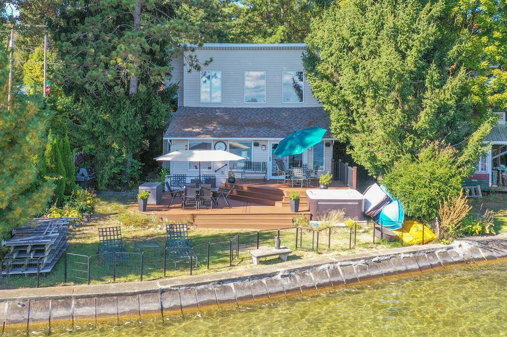 Ontwa Twp, MI 49112,24199 N Shore Drive