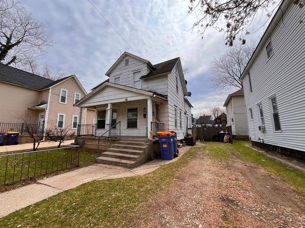 Grand Rapids, MI 49506,806 Baldwin Street SE