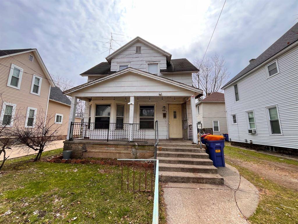 Grand Rapids, MI 49506,806 Baldwin Street SE