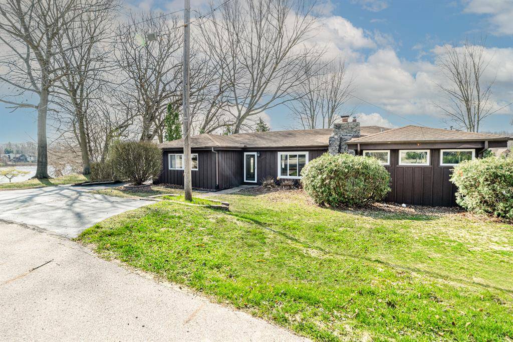 Coloma Twp, MI 49038,7100 S Maple Drive