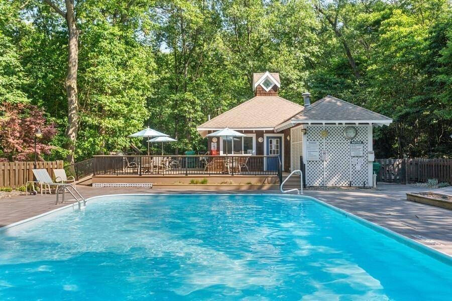 New Buffalo Twp, MI 49117,18636 Forest Beach Drive