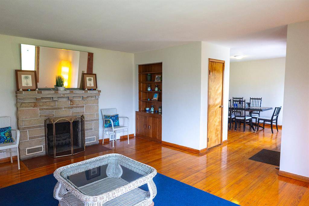 New Buffalo, MI 49117,1359 Bell Avenue