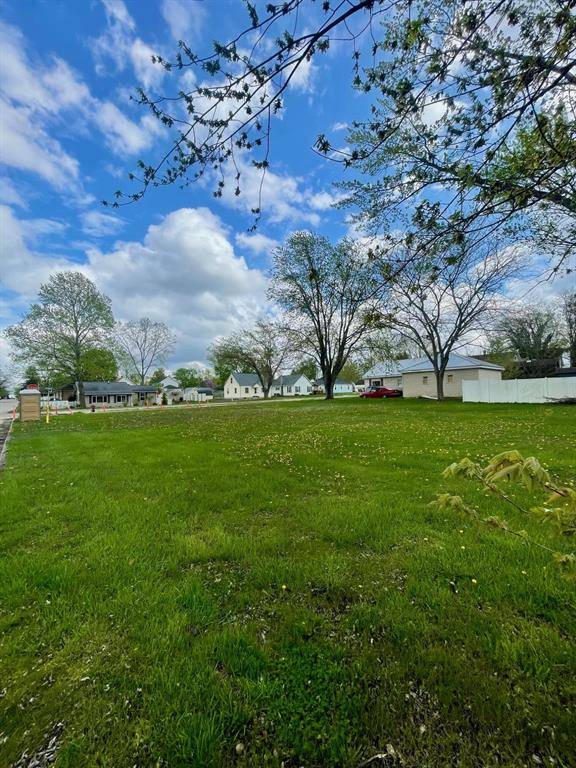 Three Oaks Vlg, MI 49128,0 Magnolia Street