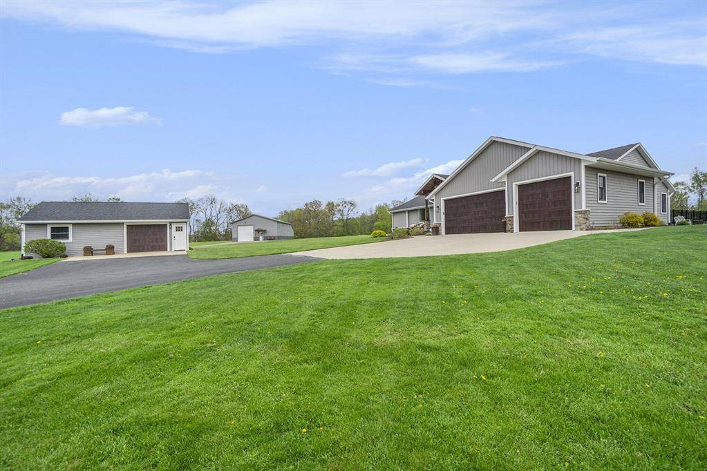 Portage, MI 49002,2934 Woodhams Avenue
