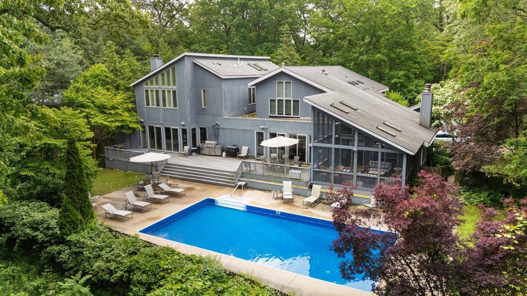 Grand Beach Vlg, MI 49117,50102 Alpine Boulevard