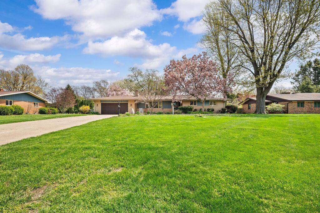 St. Joseph Twp, MI 49085,2655 Tanbark Trail