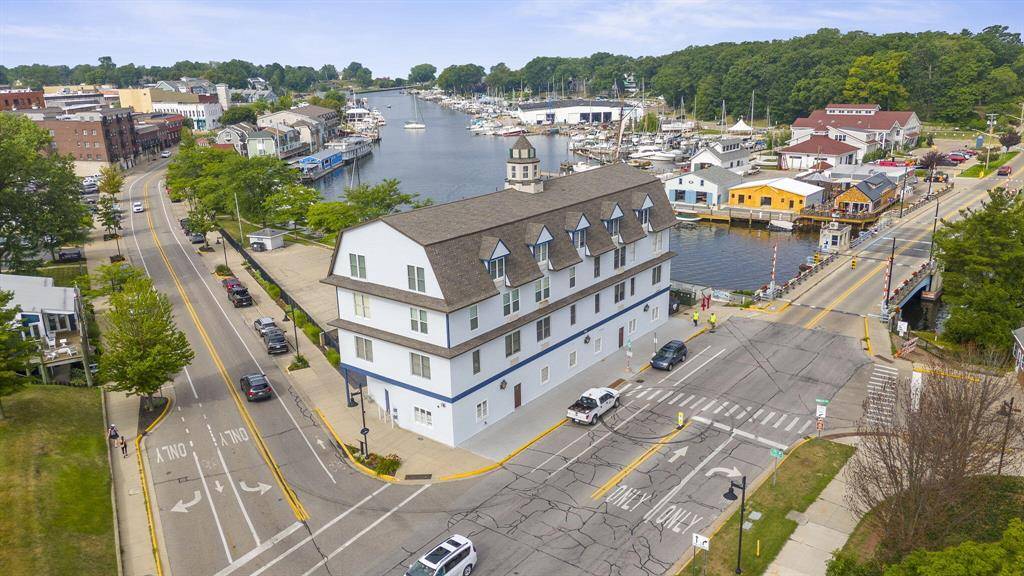 South Haven, MI 49090,532 Dyckman Avenue B1A