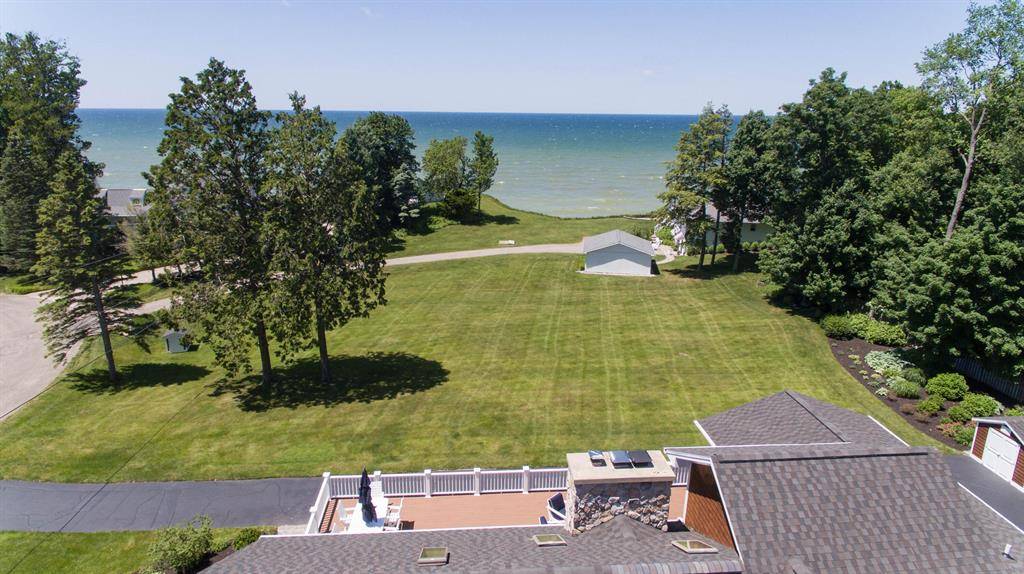 South Haven Twp, MI 49090,77102 Marwood Drive