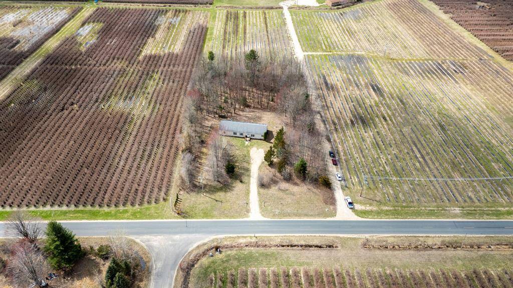 Columbia Twp, MI 49056,8908 County Road 215