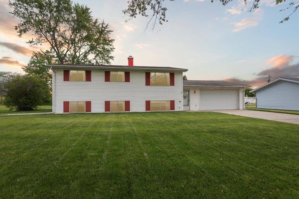 St. Joseph Twp, MI 49085,530 Manitou Road