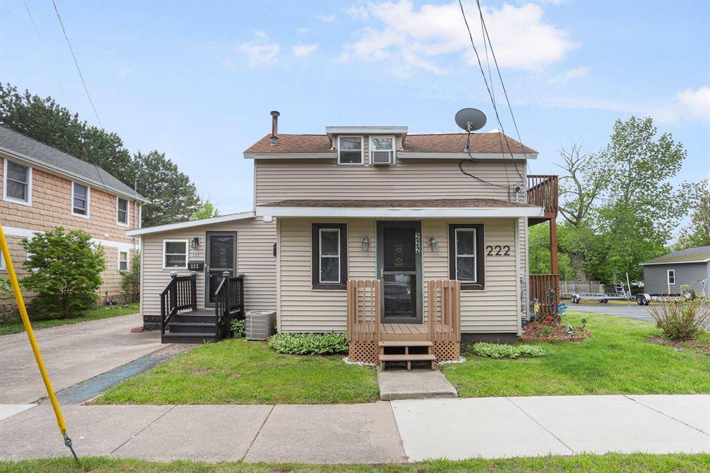 South Haven, MI 49090,222 Oak Street