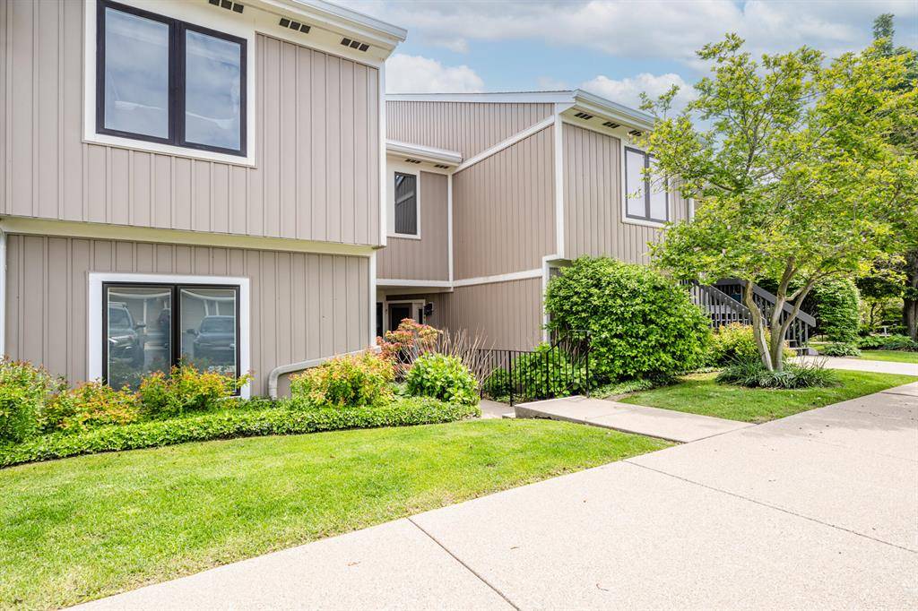St. Joseph, MI 49085,193 Wayne Street