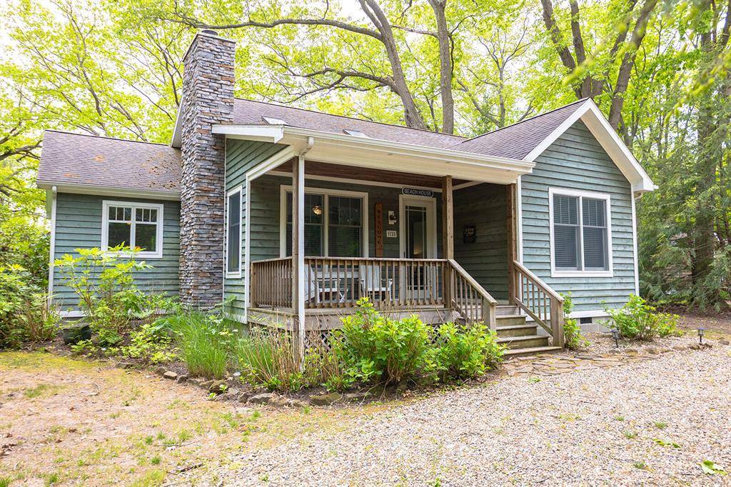 Chikaming Twp, MI 49129,9720 Woodlawn Avenue