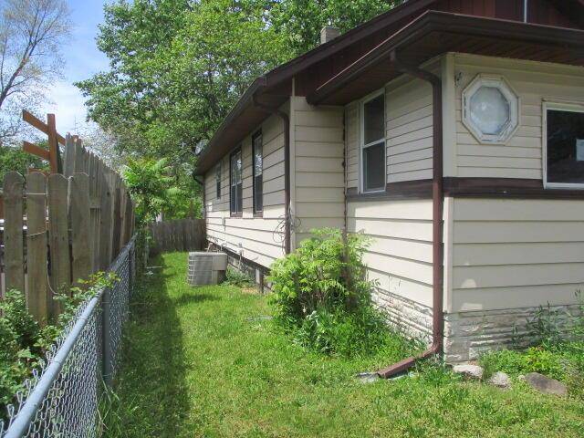 Watervliet, MI 49098,322 Crescent Street