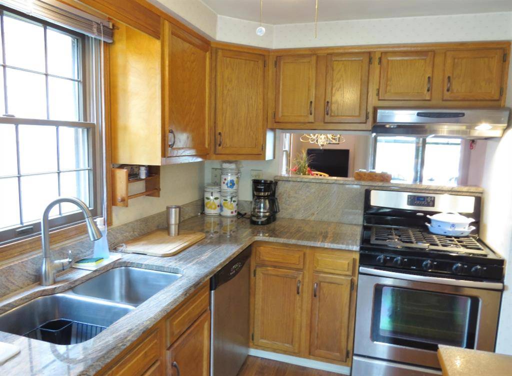 Watervliet Twp, MI 49098,5576 N Watervliet Road 11