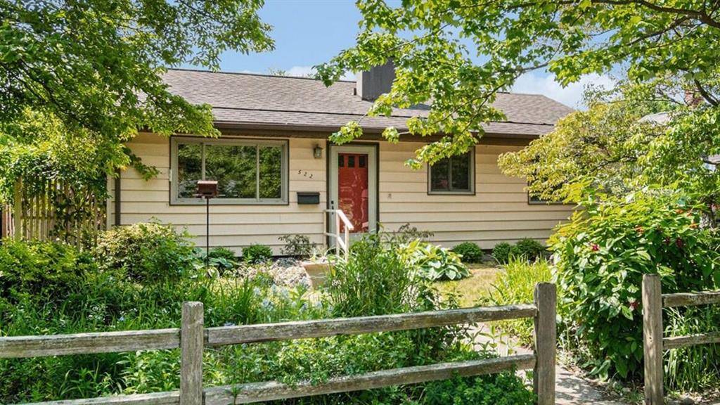 South Haven, MI 49090,522 Lyon Street
