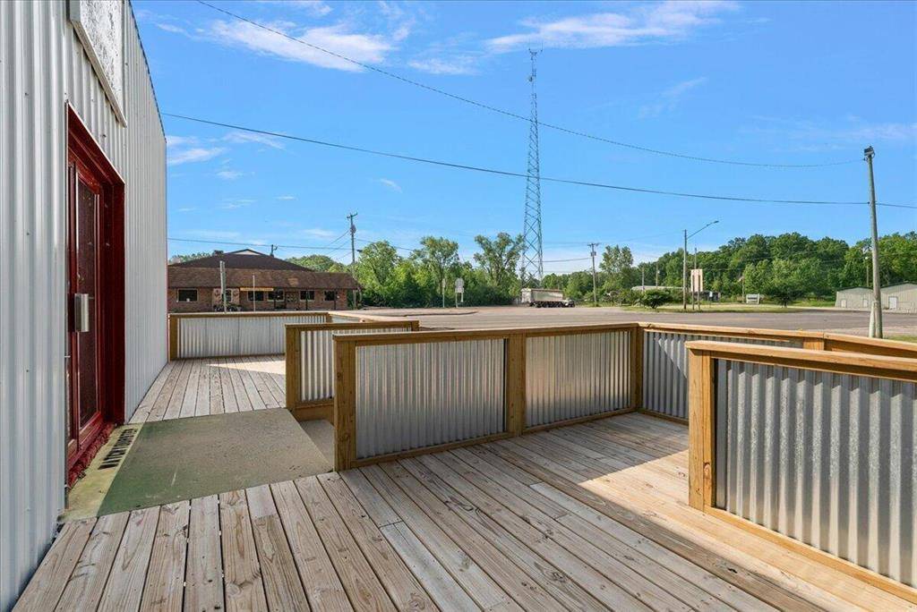 New Buffalo Twp, MI 49117,17648 US-12