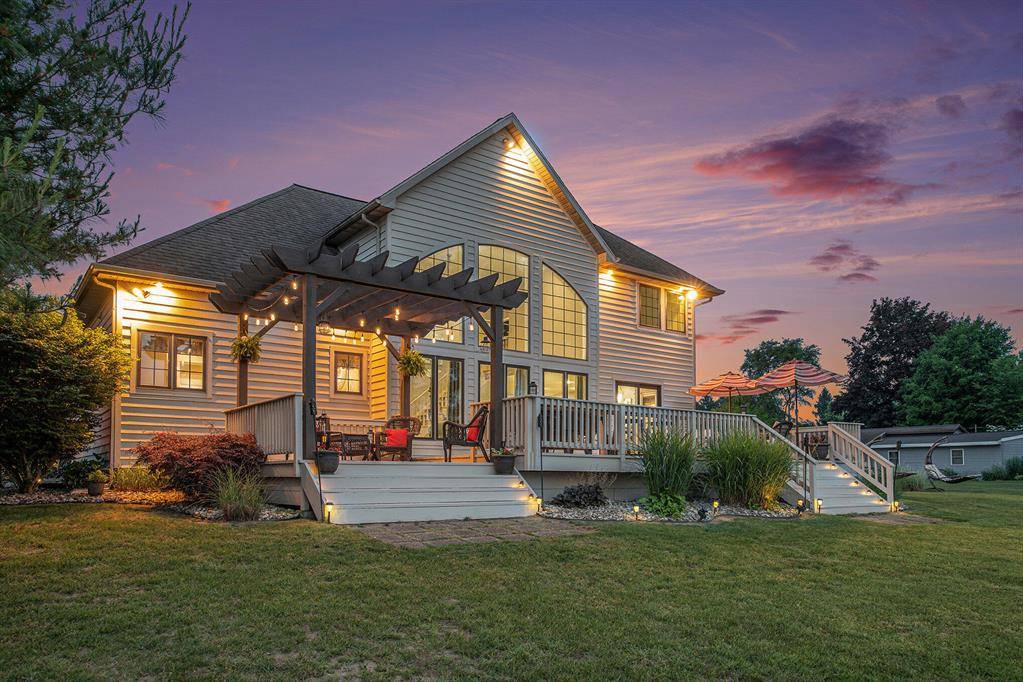 Howard Twp, MI 49120,1256 Barron Lake Road