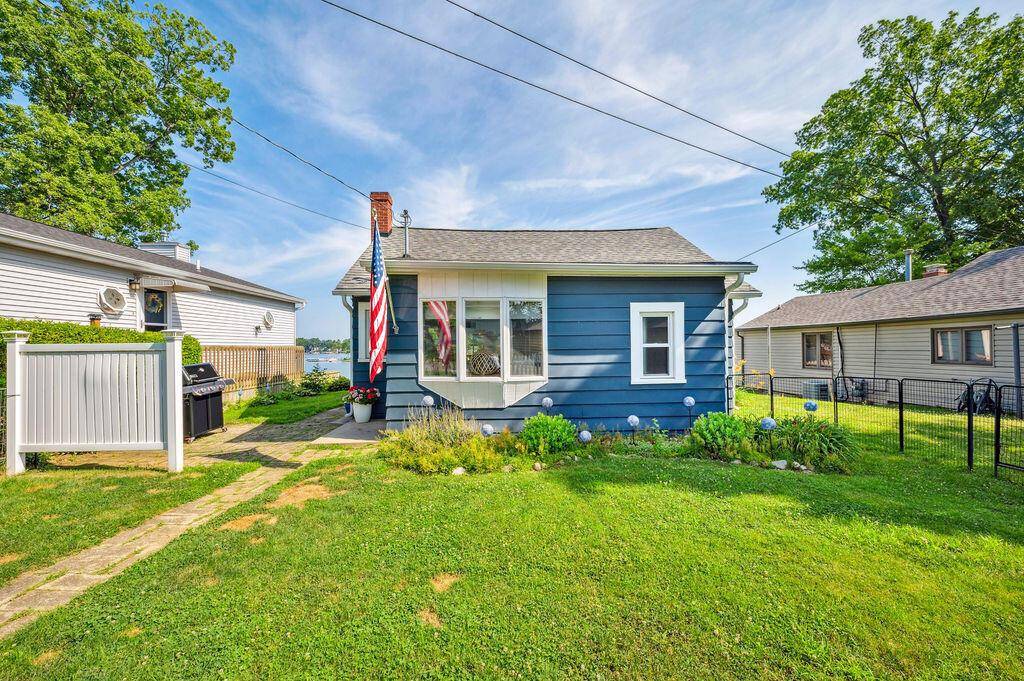 Silver Creek Twp, MI 49047,31326 Curran Beach Road