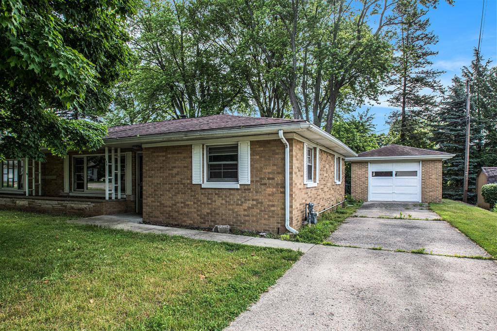 Coloma, MI 49038,157 Elvern Drive