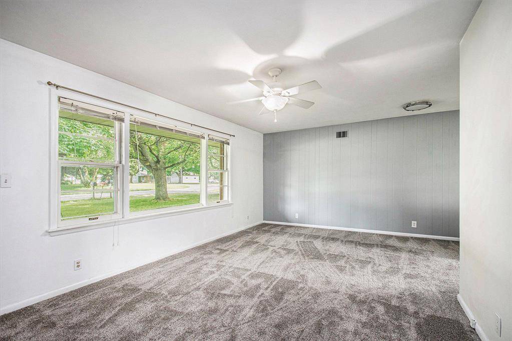 Coloma, MI 49038,157 Elvern Drive