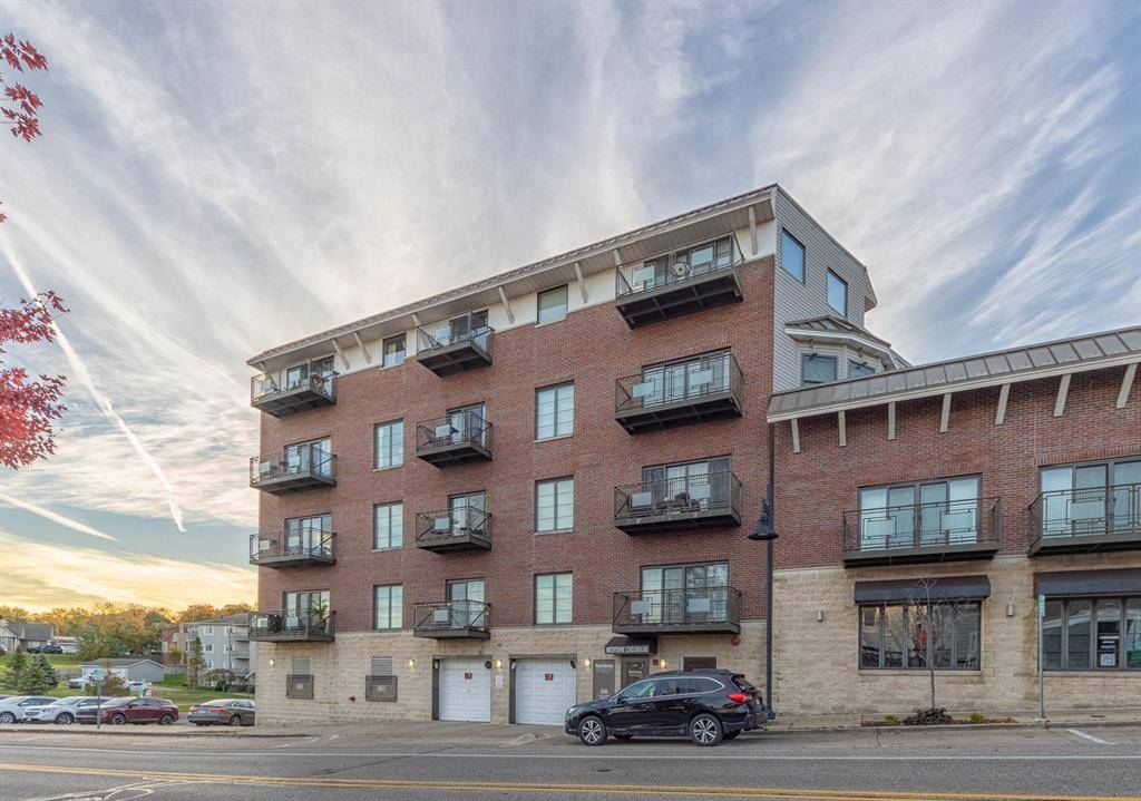 South Haven, MI 49090,516 Williams 12