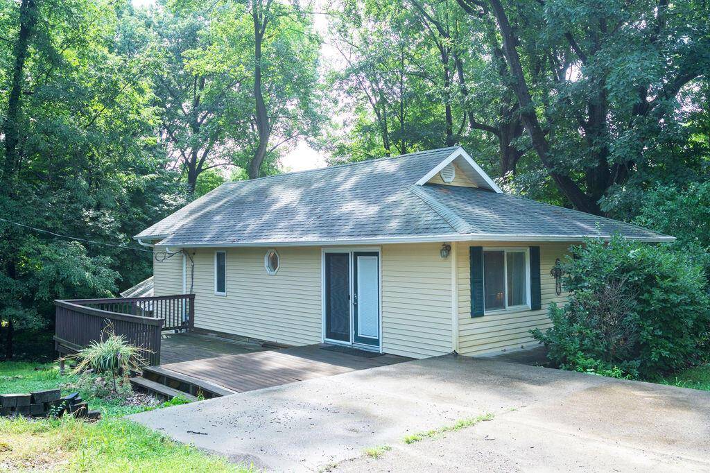 Buchanan Twp, MI 49107,16035 Walnut Street