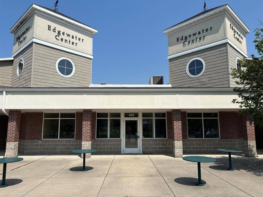 St. Joseph, MI 49085,425 Upton Drive 3