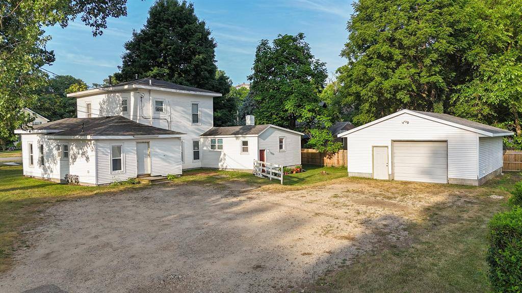 Dowagiac, MI 49047,423 E Division Street
