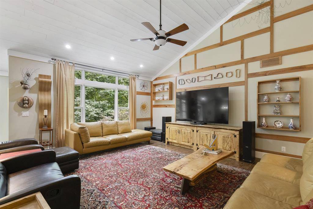 New Buffalo Twp, MI 49117,13077 Wilson Road