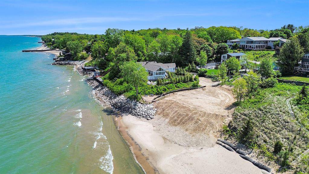 Michiana Vlg, MI 49117,4281 Lake Shore Drive