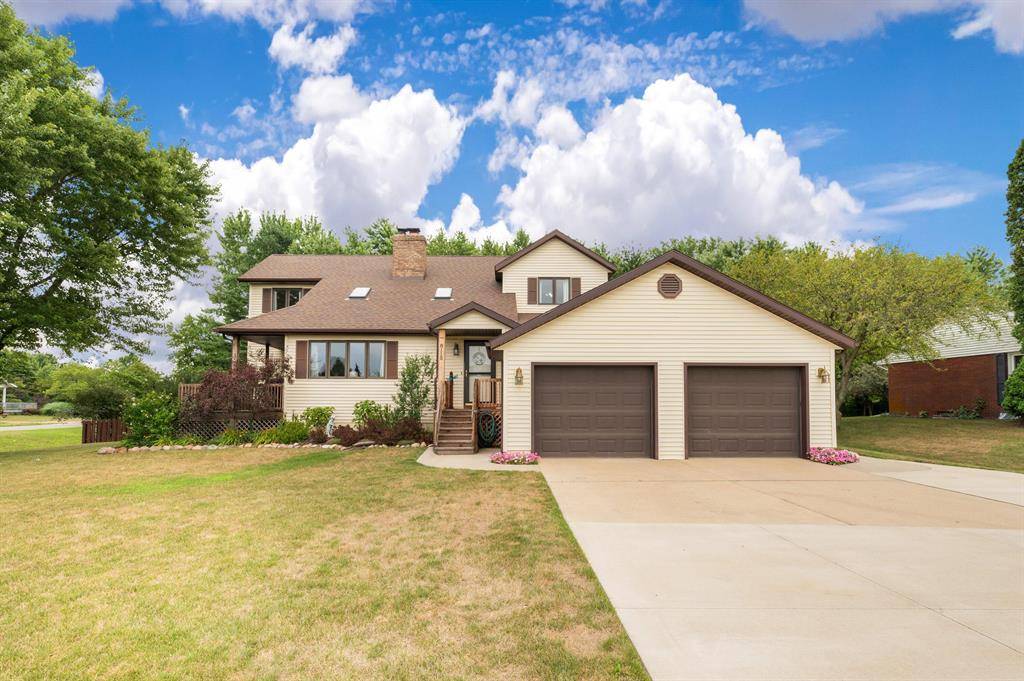 Lake Twp, MI 49106,8115 Date Road