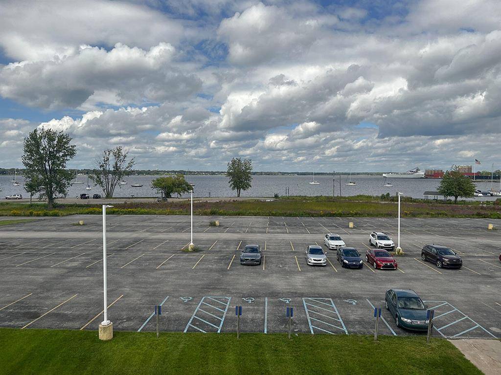 Muskegon, MI 49441,1050 W Western Avenue Suite # 302