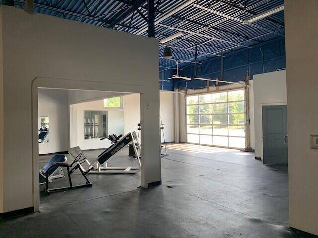 Holland, MI 49423,217 E 24th Street 240