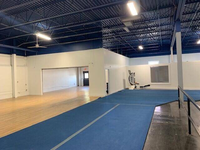 Holland, MI 49423,217 E 24th Street 240