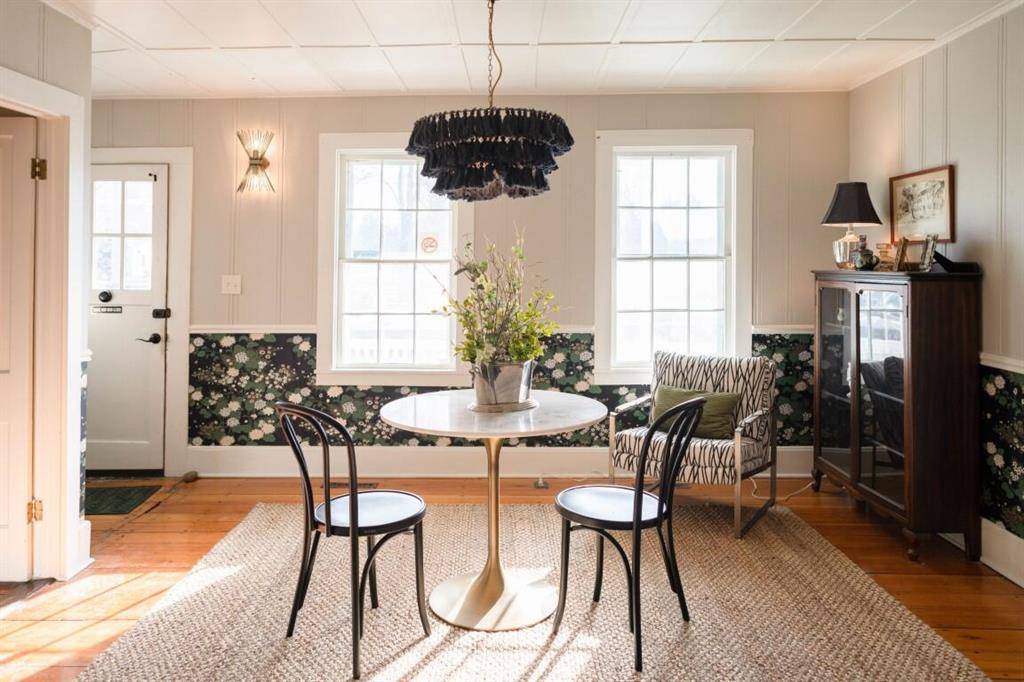 Saugatuck, MI 49453,888 Holland Street
