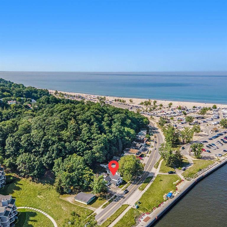 Grand Haven, MI 49417,834 S Harbor Drive