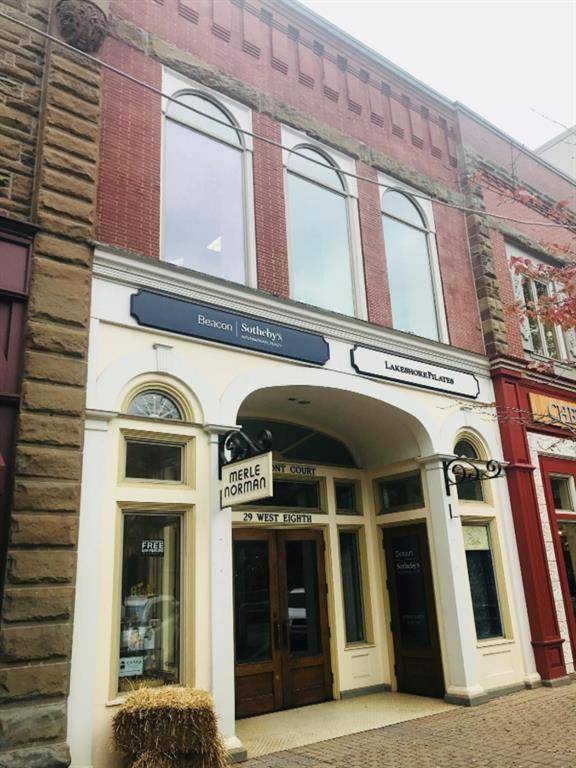 Holland, MI 49423,29 W 8th Street 240