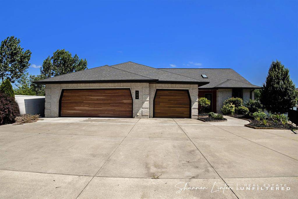 Fruitport Vlg, MI 49415,204 Lake Street