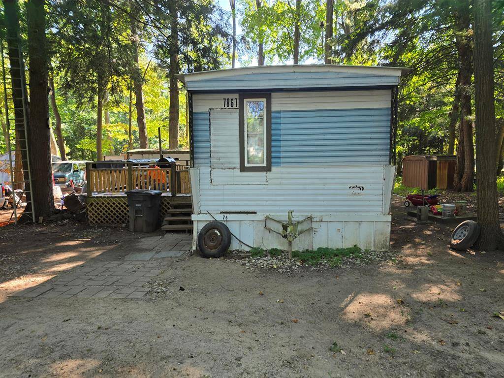 Benona Twp, MI 49455,7867 W Wisconsin Street
