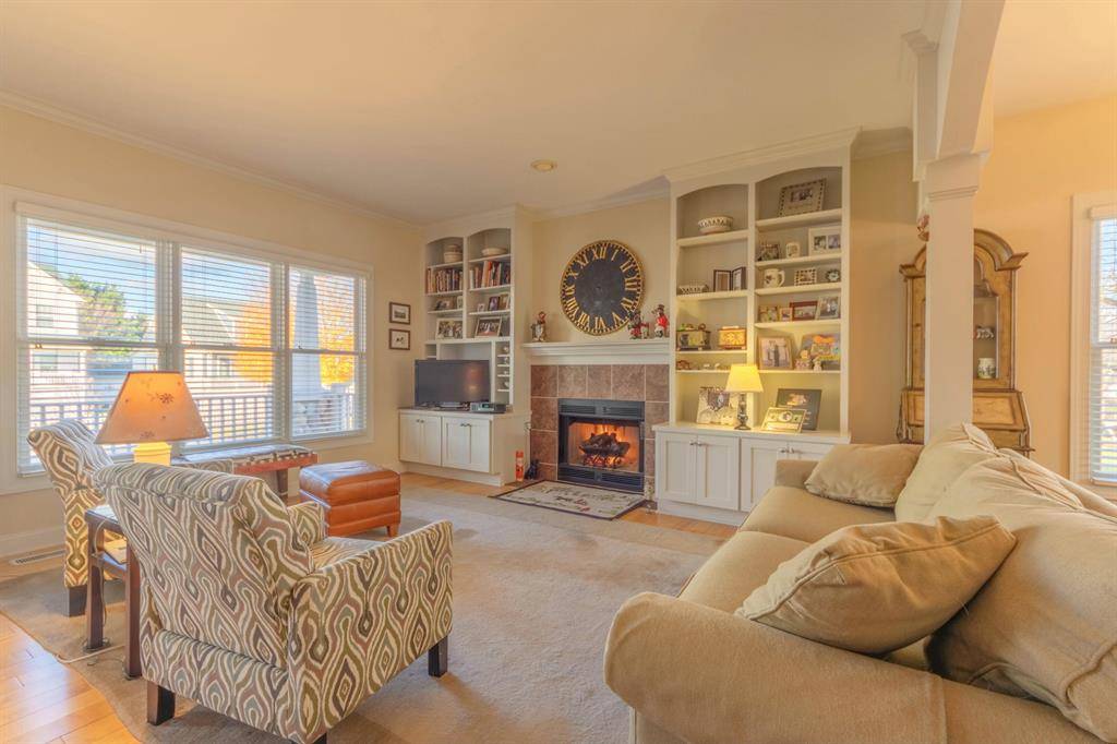 Douglas Vllg, MI 49406,471 Summer Grove Drv Drive 57