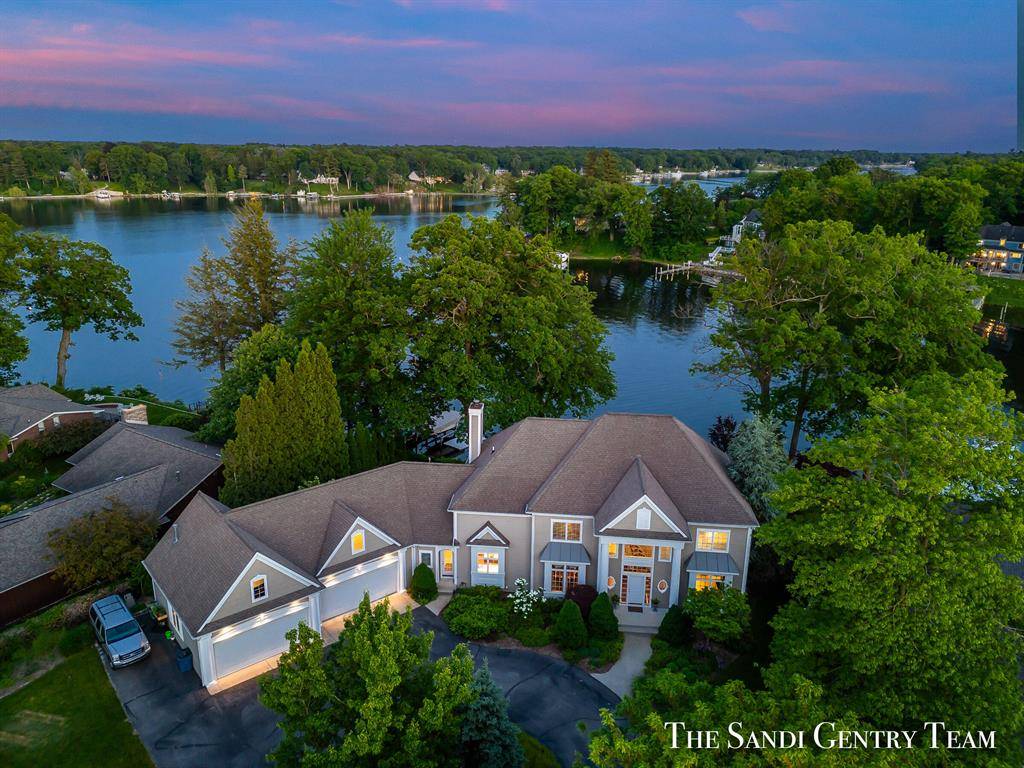 Spring Lake Twp, MI 49456,16076 Highland Drive