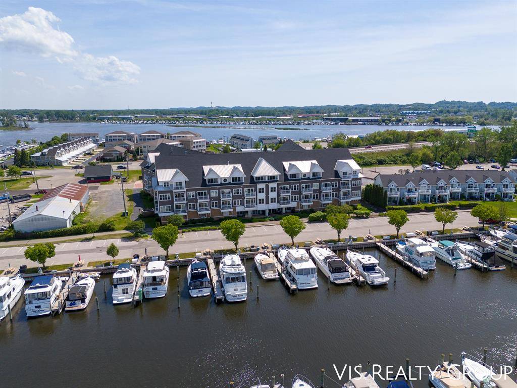 Spring Lake Vlg, MI 49456,917 W Savidge Street 1